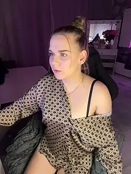 Lexi noah online show from 10-12-25, 09:03