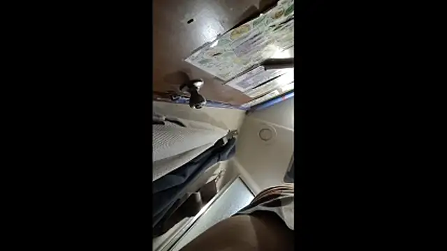 ILUV2TUCHMYKITTY online show from 12-14-25, 02:06