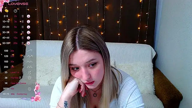 JessRosen online show from 01-24-25, 07:19