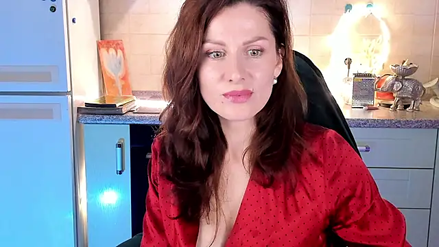 Snapshot of April_o_Nill chatting on 10-06-25, 02:25 April o Nill online show from 10-06-25, 02:25