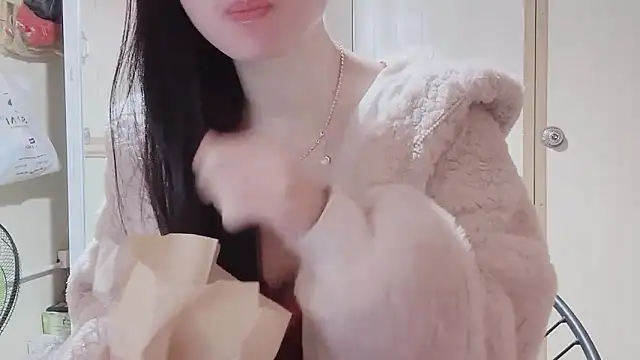 LinhChi 9x online show from 11-20-25, 02:45