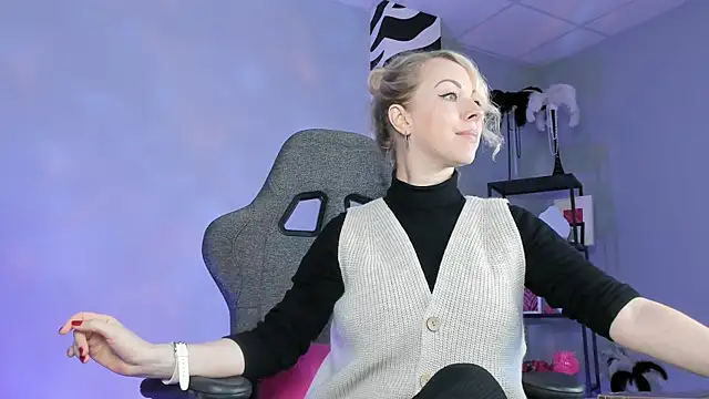 LylithSkye online show from 01-17-26, 11:26