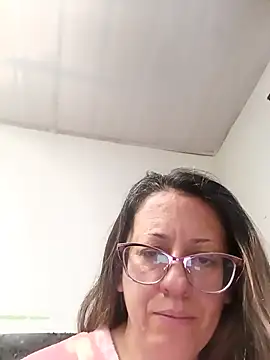 Snapshot of miss_hanna07 chatting on 09-24-25, 01:25 miss hanna07 online show from 09-24-25, 01:25