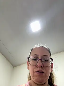 Snapshot of miss_hanna07 chatting on 09-27-25, 03:11 miss hanna07 online show from 09-27-25, 03:11