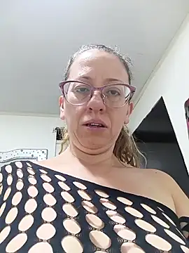 Snapshot of miss_hanna07 chatting on 10-15-25, 10:04 miss hanna07 online show from 10-15-25, 10:04