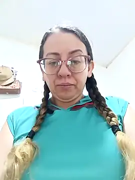 miss hanna07 online show from 04-26-26, 09:34