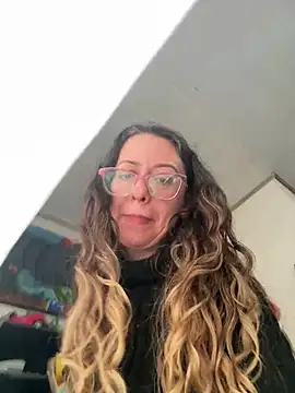 miss hanna07 online show from 04-28-26, 07:52