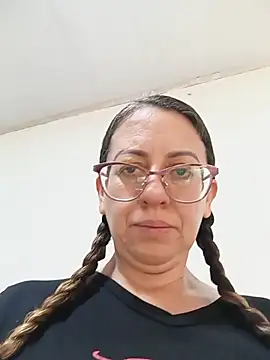 miss hanna07 online show from 06-10-26, 04:28
