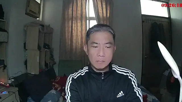 YuHsuant online show from 02-13-25, 02:23