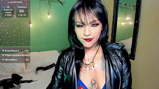 Snapshot of angelina_james_ chatting on 03-08-25, 11:16 angelina james online show from 03-08-25, 11:16