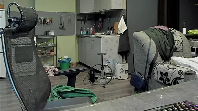 Snapshot of 1lindsey1 chatting on 03-12-25, 12:42 1lindsey1 online show from 03-12-25, 12:42