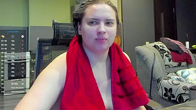 Snapshot of 1lindsey1 chatting on 11-19-25, 11:21 1lindsey1 online show from 11-19-25, 11:21