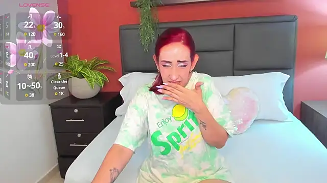 Snapshot of jadde13_ chatting on 01-15-25, 02:17 jadde13 online show from 01-15-25, 02:17