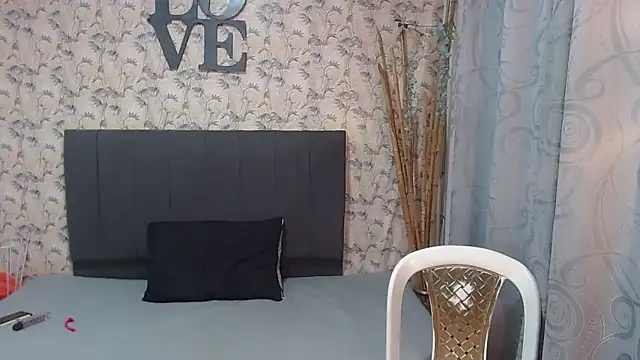 Snapshot of sweet-blowork chatting on 12-15-24, 12:51 sweet-blowork online show from 12-15-24, 12:51