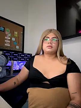 Tom Silver   online show from 11-12-25, 10:09