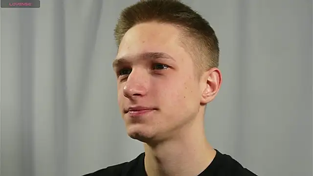 dustyn fox online show from 01-04-25, 02:56