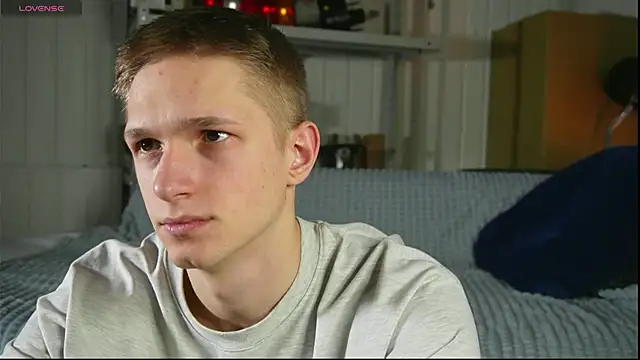 dustyn fox online show from 02-05-25, 02:37