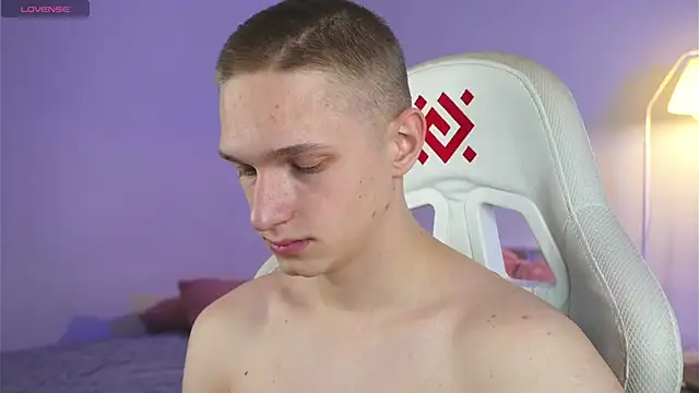 dustyn fox online show from 02-20-25, 02:24