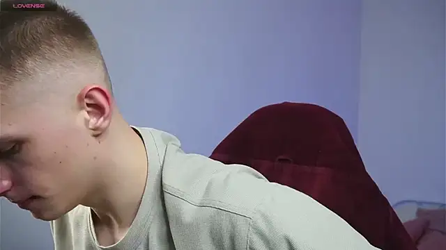 dustyn fox online show from 03-08-25, 01:03