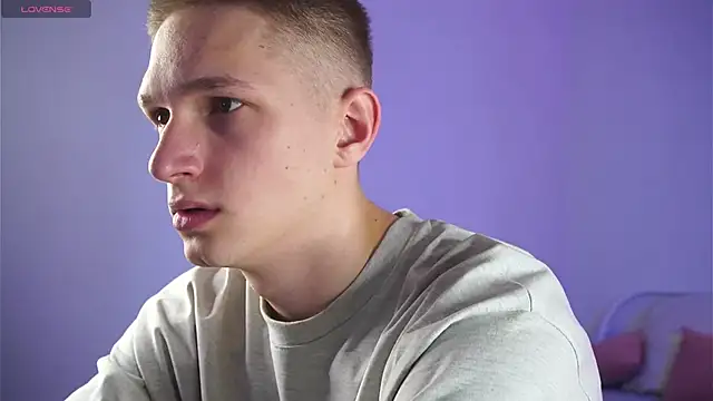 dustyn fox online show from 03-13-25, 06:23