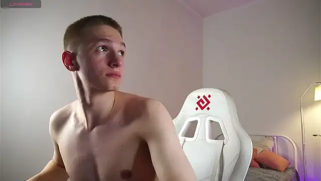 dustyn fox online show from 03-20-25, 06:20