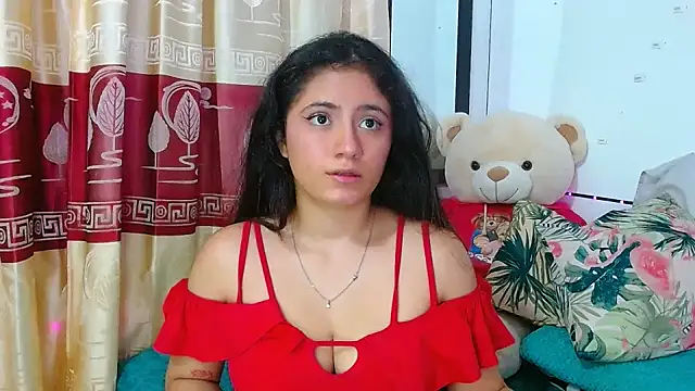 Snapshot of amy_cute41 chatting on 02-04-25, 02:49 amy cute41 online show from 02-04-25, 02:49