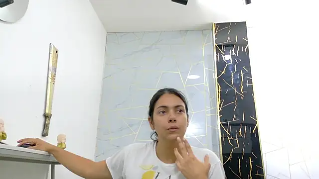 ciara connor online show from 05-26-26, 03:35