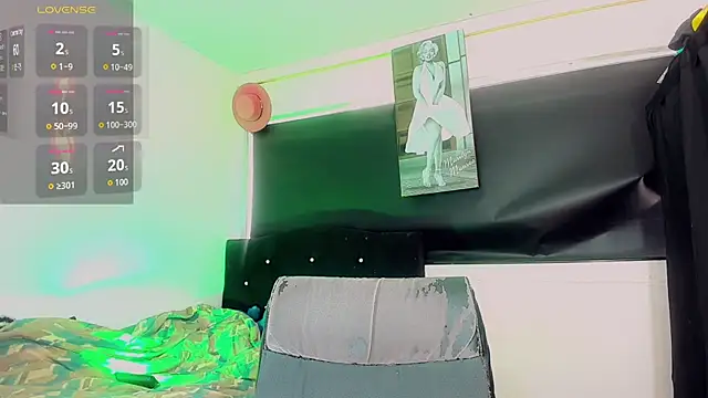 Kendall hornyy online show from 07-07-26, 07:40