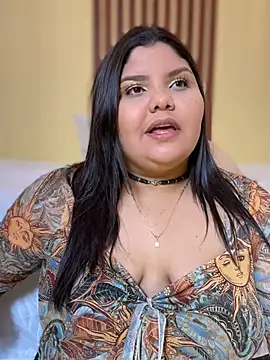  Shara Handal  online show from 12-08-24, 10:30