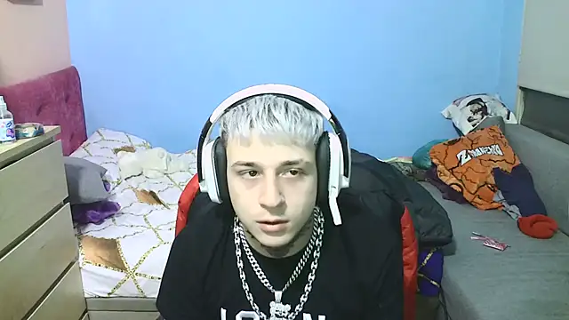 Snapshot of Nenejoven16- chatting on 03-09-25, 07:26 Nenejoven16- online show from 03-09-25, 07:26