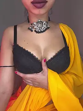 Snapshot of Hot-sexy222 chatting on 02-18-25, 09:54 Hot-sexy222 online show from 02-18-25, 09:54