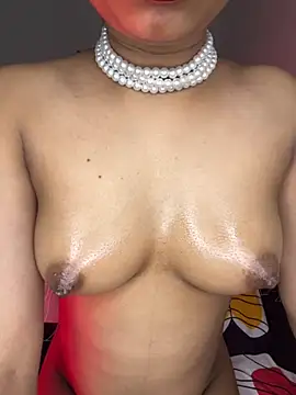 Snapshot of Hot-sexy222 chatting on 11-28-25, 02:47 Hot-sexy222 online show from 11-28-25, 02:47