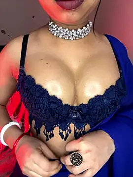 Snapshot of Hot-sexy222 chatting on 01-12-26, 02:17 Hot-sexy222 online show from 01-12-26, 02:17