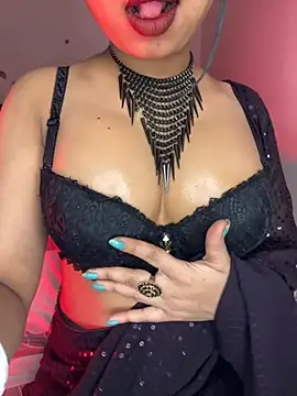 Snapshot of Hot-sexy222 chatting on 01-16-26, 04:11 Hot-sexy222 online show from 01-16-26, 04:11