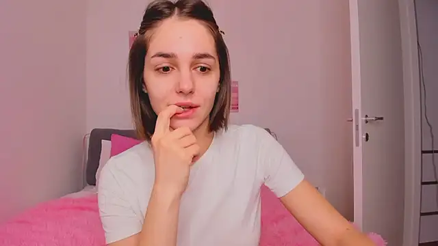 JudyAngil online show from 03-07-26, 06:32