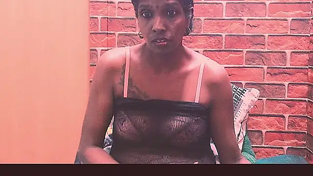 Fuckable Nasty MILF online show from 06-15-26, 09:17