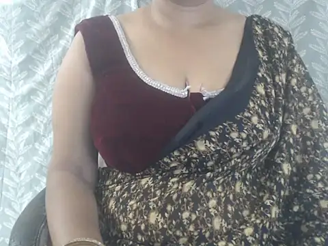 cute-priy online show from 07-10-26, 05:34