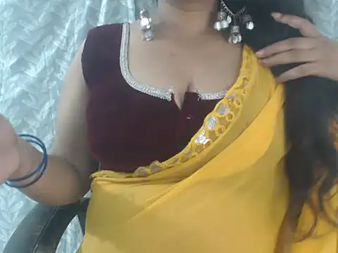cute-priy online show from 07-20-26, 05:00