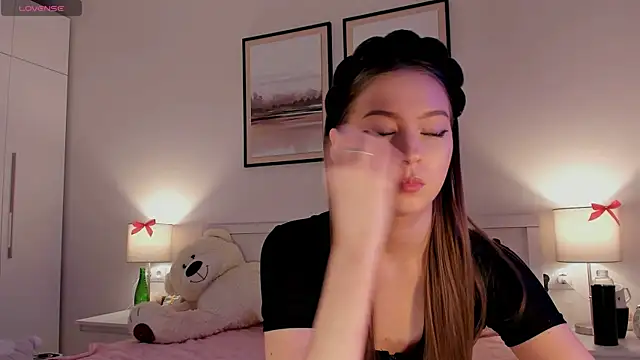 diana nier online show from 11-29-25, 07:17