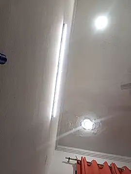 Snapshot of sona-877 chatting on 12-17-25, 06:03 sona-877 online show from 12-17-25, 06:03