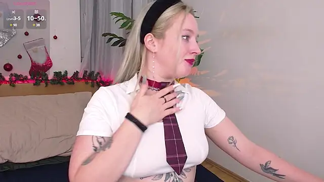 Nicole  Aniston  online show from 01-04-25, 06:30