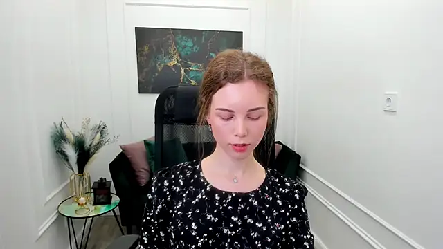 MileyWings online show from 06-06-26, 11:26