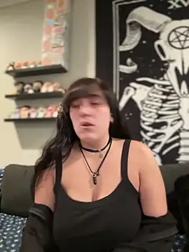 ThicBunz online show from 11-15-25, 03:08