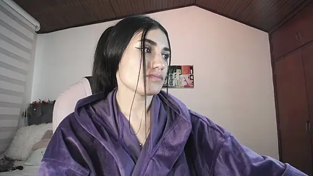 Snapshot of Alheli_16 chatting on 12-01-24, 04:29 Alheli 16 online show from 12-01-24, 04:29