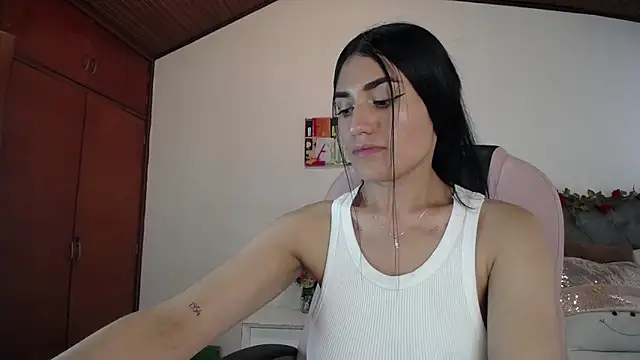 Snapshot of Alheli_16 chatting on 12-13-24, 03:32 Alheli 16 online show from 12-13-24, 03:32