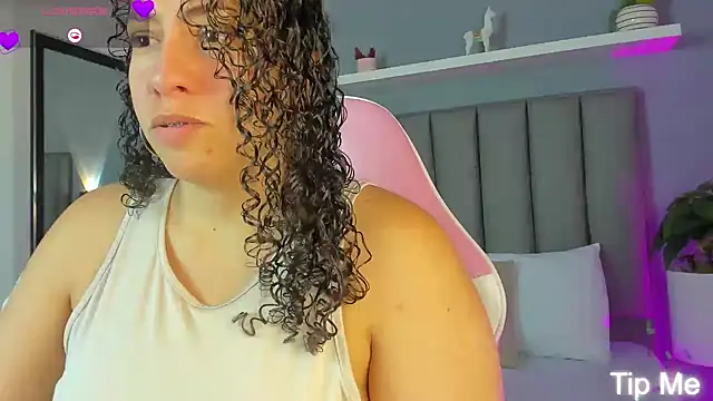 Snapshot of aixa_15 chatting on 11-20-25, 12:16 aixa 15 online show from 11-20-25, 12:16