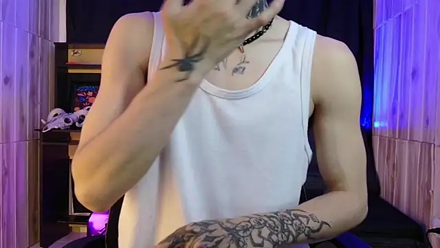 Snapshot of Andy_bapho chatting on 02-18-25, 03:43 Andy bapho online show from 02-18-25, 03:43