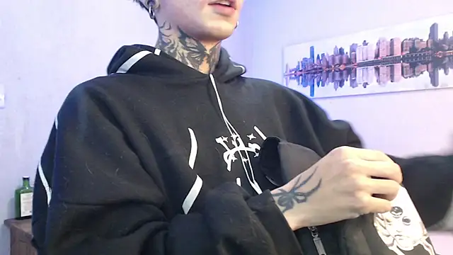 Snapshot of Andy_bapho chatting on 03-09-25, 03:16 Andy bapho online show from 03-09-25, 03:16