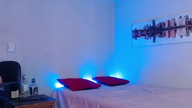 Snapshot of Andy_bapho chatting on 03-21-25, 02:40 Andy bapho online show from 03-21-25, 02:40