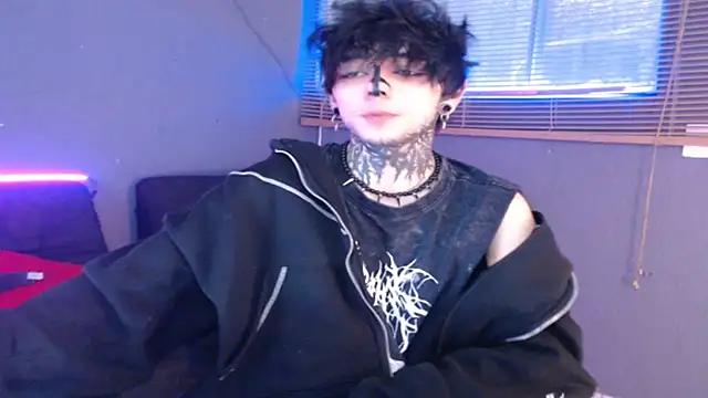 Snapshot of Andy_bapho chatting on 11-13-25, 03:55 Andy bapho online show from 11-13-25, 03:55